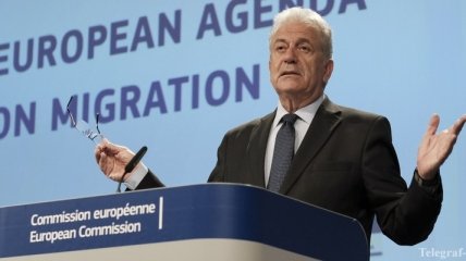 Член Еврокомисси по вопросам миграции призвал к реформе Дублинского регламента