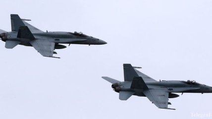 В США столкнулись два истребителя F-18