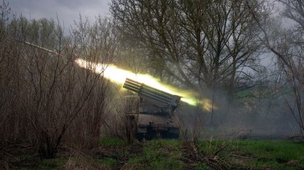 На Донбасі обстріл не припиняється