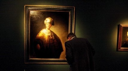Под картиной Рембрандта - еще одна картина
