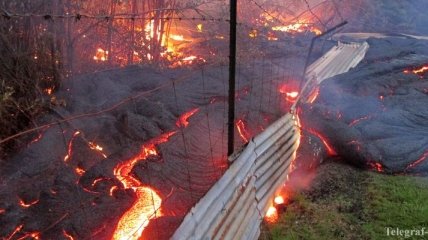 Вулкан уничтожает город на Гавайах (Видео)