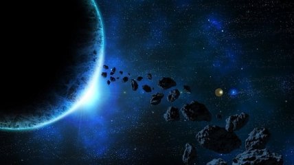 Обнаружена экзопланета с необычной орбитой (Видео)
