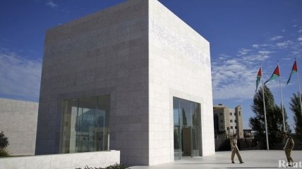 Процедура эксгумации останков Арафата началась в Рамалле