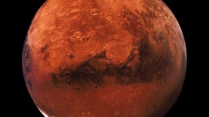 Ученые нашли воду под поверхностью Марса