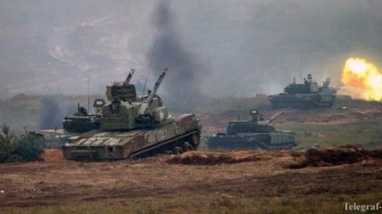 Две сотни танков и атака на нескольких направлениях: озвучен сценарий нового вторжения России в Украину