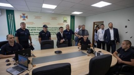 Зеленский и Аваков поучаствовали в открытии Центра разминирования ГСЧС в Мариуполе