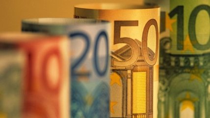 Референдум в Швейцарии: ограничить ли зарплаты банкирам?