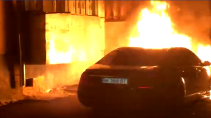 В Ровно сгорело авто депутата горсовета 