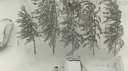 В апреле на Казахстан обрушился снежный буран (Видео)