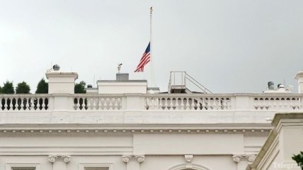 В США приспустят флаги в память о стрельбе в сикском храме