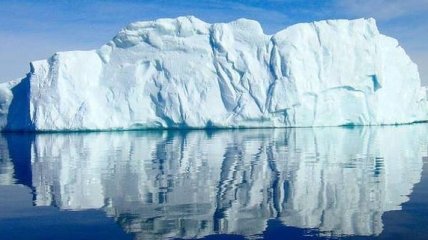 Ученые зафиксировали рождение гигантского айсберга у берегов Антарктиды