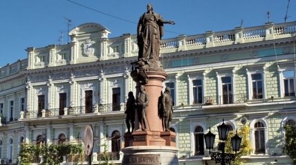 Суд: Памятник Екатерине II в Одессе останется на своем месте