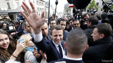 Выборы президента Франции: Макрон наращивает преимущество