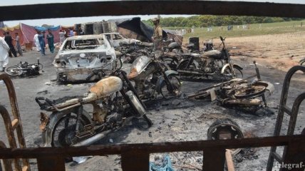 Взрыв цистерны в Пакистане: погибли уже 157 человек