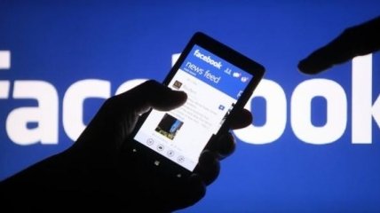 Пользователи "Фейсбук" столкнулись со сбоями в работе соцсети