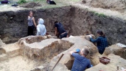 В Черкасской области нашли могилу "ведьмы" 