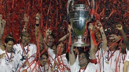 Победа в ЛЧ-2007 стала для Милана седьмой