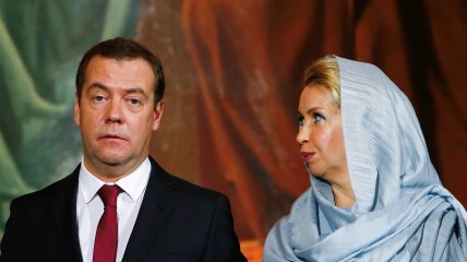 Медведев и его будущая жена Светлана познакомились еще в школе