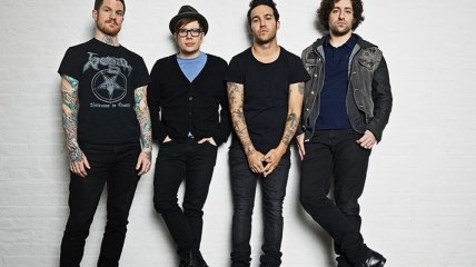 Fall Out Boy представили новый альбом (Видео)