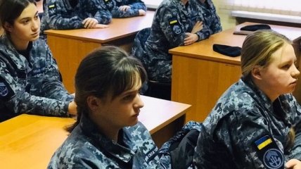 Представительница генсека НАТО: Армия на 50% должна состоять из женщин