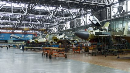 Производство истребителя Су-30 и учебно-боевого самолета Як-130