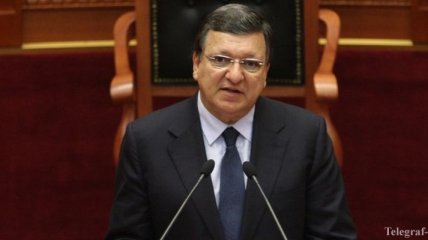 Баррозу призывает РФ способствовать урегулированию ситуации в Украине