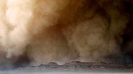 На Марсе ежегодно происходят опасные пылевые бури