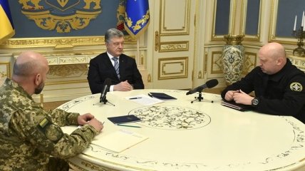 Турчинов подает в отставку с должности секретаря СНБО