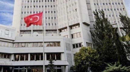 Турция не признает аннексию Крыма и будет отстаивать права крымских татар