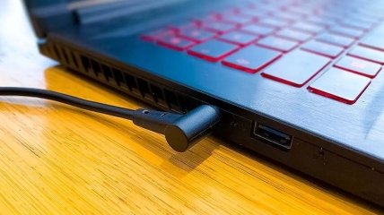 Майте на увазі, що високі температури скорочують термін служби батареї