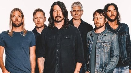 Фаната Foo Fighters позвали на сцену, он зажег публику лучше фронтмена (Видео) 