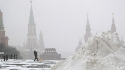 Москву будет засыпать снегом еще минимум неделю