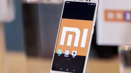 Необычно и оригинально: Xiaomi запатентовала новые варианты размещения фронталки