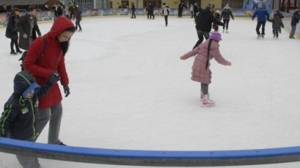 Во Львове на площади Рынок малышам покажут огненное шоу на льду