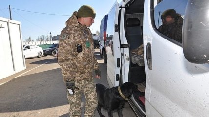 На двух крымских КПВВ возобновят пропуск