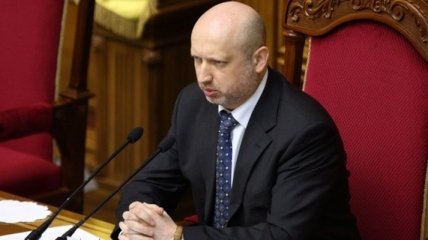 Турчинов поручил разобраться с избиением в Парламенте Олега Ляшко