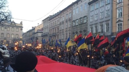 "Львов не для польских панов": в городе прошло факельное шествие