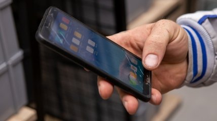 Не варто закривати всі програми на телефоні