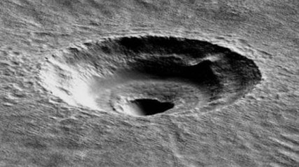 Ученые выяснили, что таят в себе загадочные кратеры Марса 