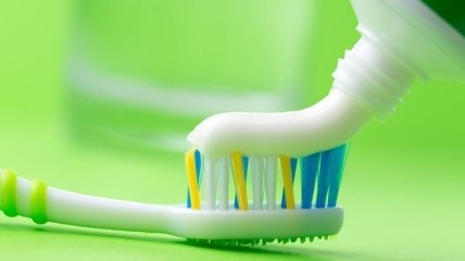 Использование зубной пасты может быть опасно для здоровья