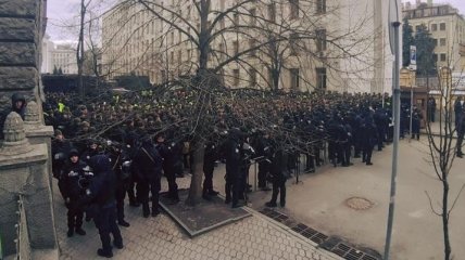 Сторонники "Нацкорпуса" пришли на Майдан 