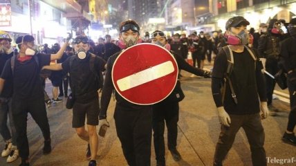 Протесты в Гонконге: полицейские стреляли боевыми патронами
