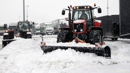 Европа потерпает от снегопадов, в некоторых странах введено чрезвычайное положение 