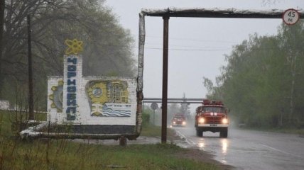 Рятувальники досі борються з осередками тління під Чорнобилем та на Житомирщині