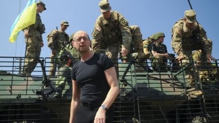 Адвокат обнародовал подробности "участия" Яценюка в чеченской войне