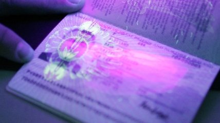 ВР приняла закон о биометрических паспортах