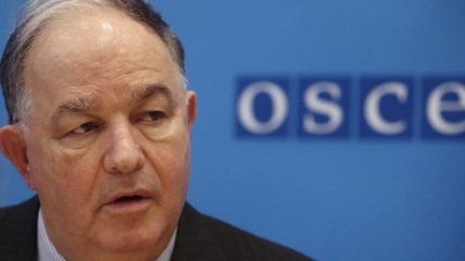 Глава миссии ОБСЕ Апакан отправился на Донбасс