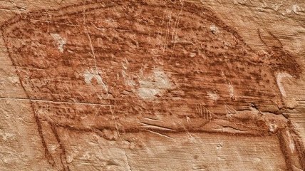 Как барельефы: в Египте обнаружена пещера с необычными наскальными рисунками