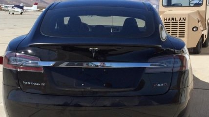 Китайцы смогут обменять свои авто на Tesla Model S