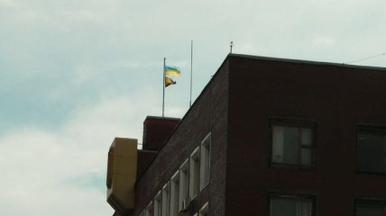 Над исполкомом в Енакиево развевается флаг Украины